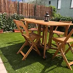 Familiar Con Jardín Y Piscina Сasa de vacaciones *