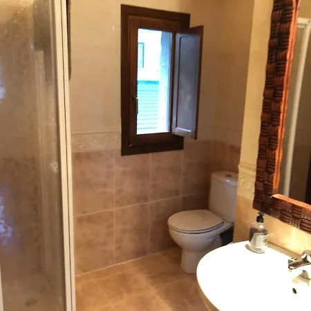 Familiar Con Jardin Y Piscina בית נופש Villanúa