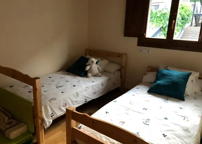 Holiday home Familiar Con Jardin Y Piscina Villanua